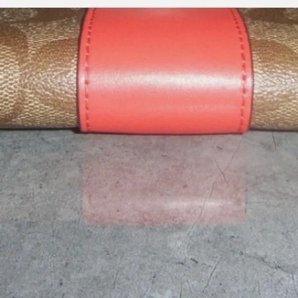 Coach Accordion Zip Signature Wallet Clutch EUC - Picture 3 of 7